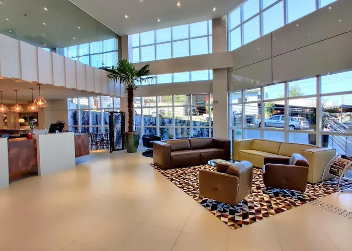 Mogano Express Hotel - PET FRIENDLY e ELETROPOSTO
